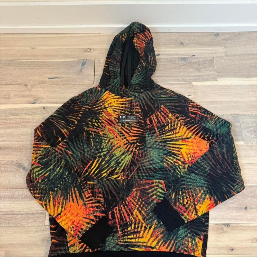 Under armor hoodie, Bahama size medium
